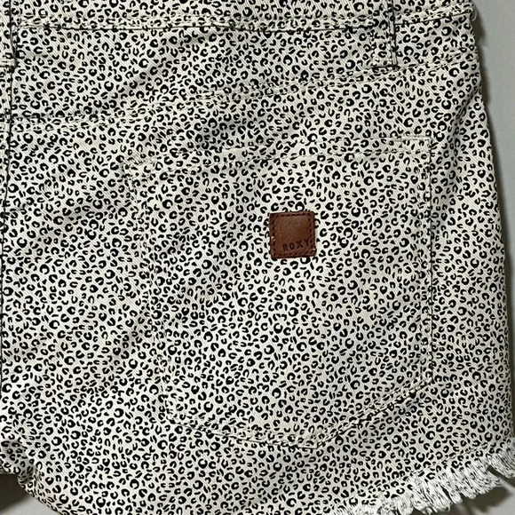 Roxy Cheetah Print Denim Cut-Off Shorts - Picture 11 of 16